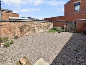 Photo 17- click for photo gallery